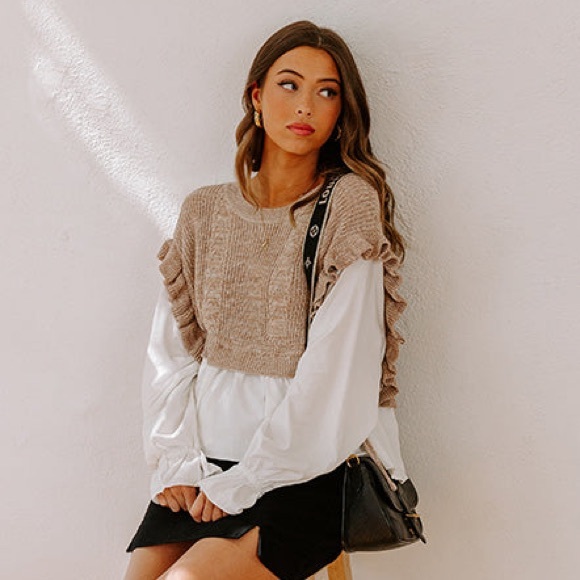 ILLA ILLA Tops - Illa Illa Stylish Tan and White Ruffle Sweater Top